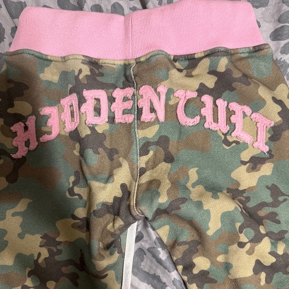 Hidden Cult Inca/Camo pink low rise pants - Picture 1 of 4